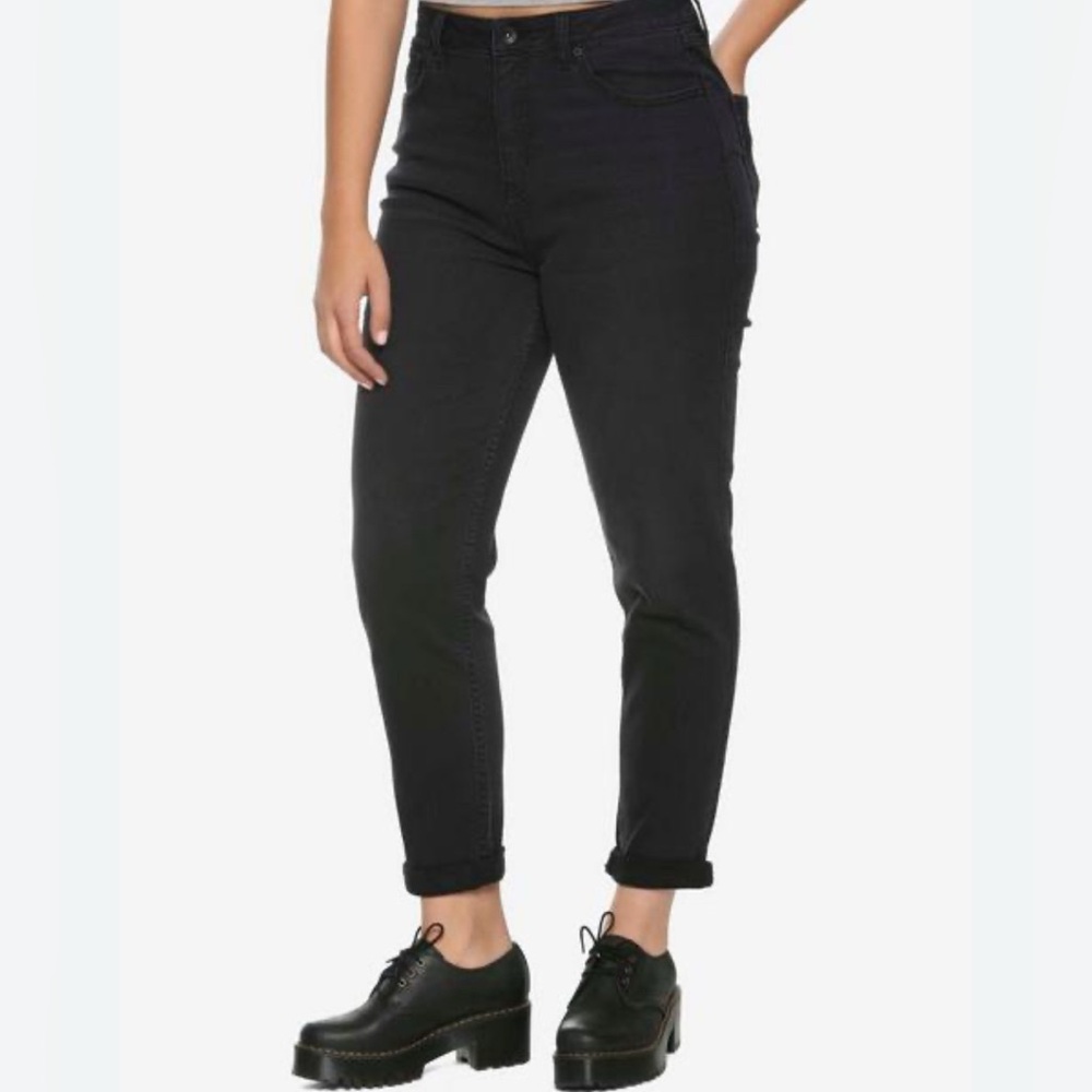 HT Denim black Mom jeans size 7 - straight leg button and zipper